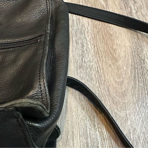 GUESS Back Pack Vintage Mini Leather Zip Pocket Black Travel Festival Y2K - Picture 7 of 11